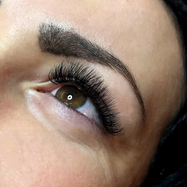 Professionelle Wimpernverlangerung In Wien Volle Und Lange Wimpern